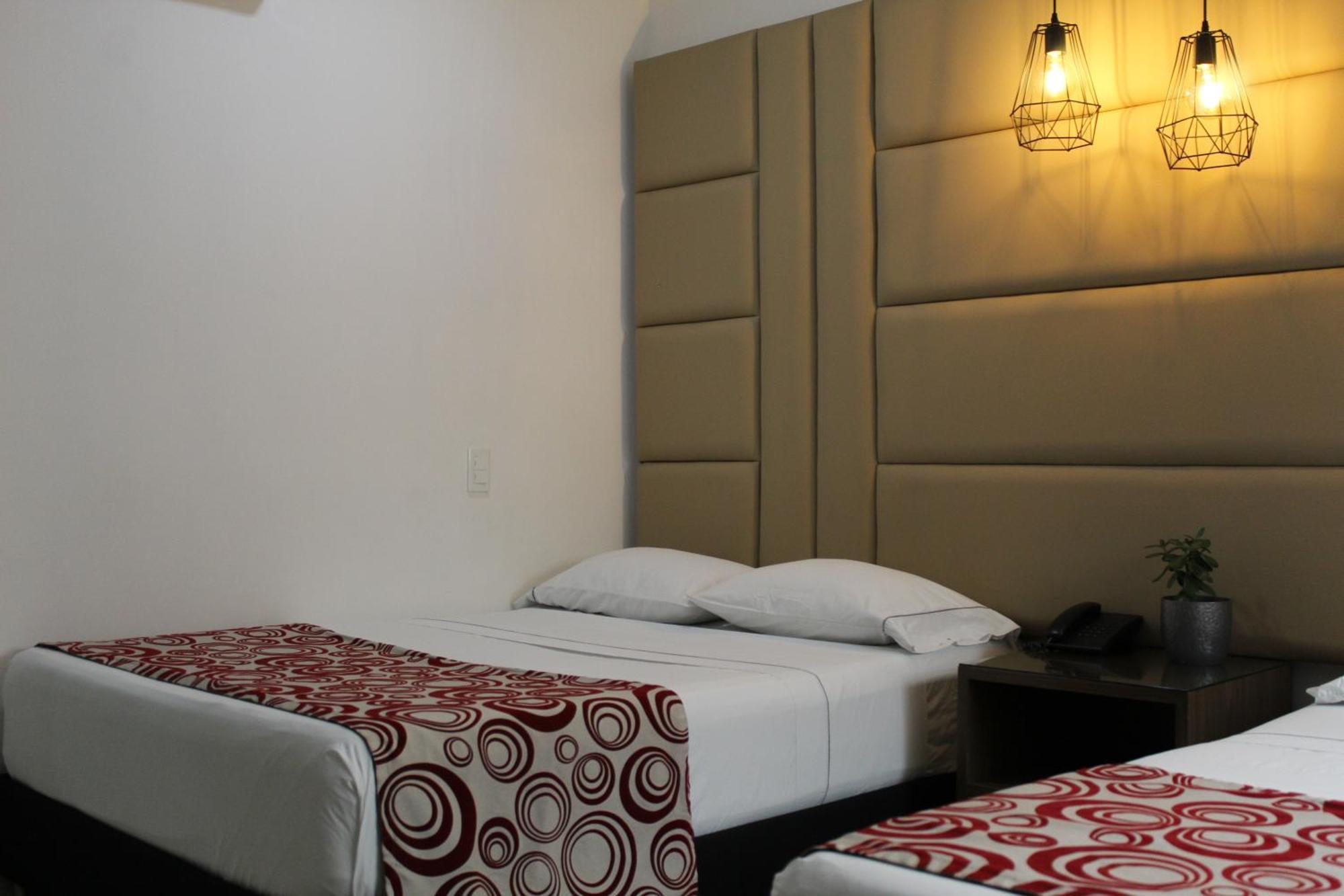 Hotel Merlott Lleras Медельин Экстерьер фото