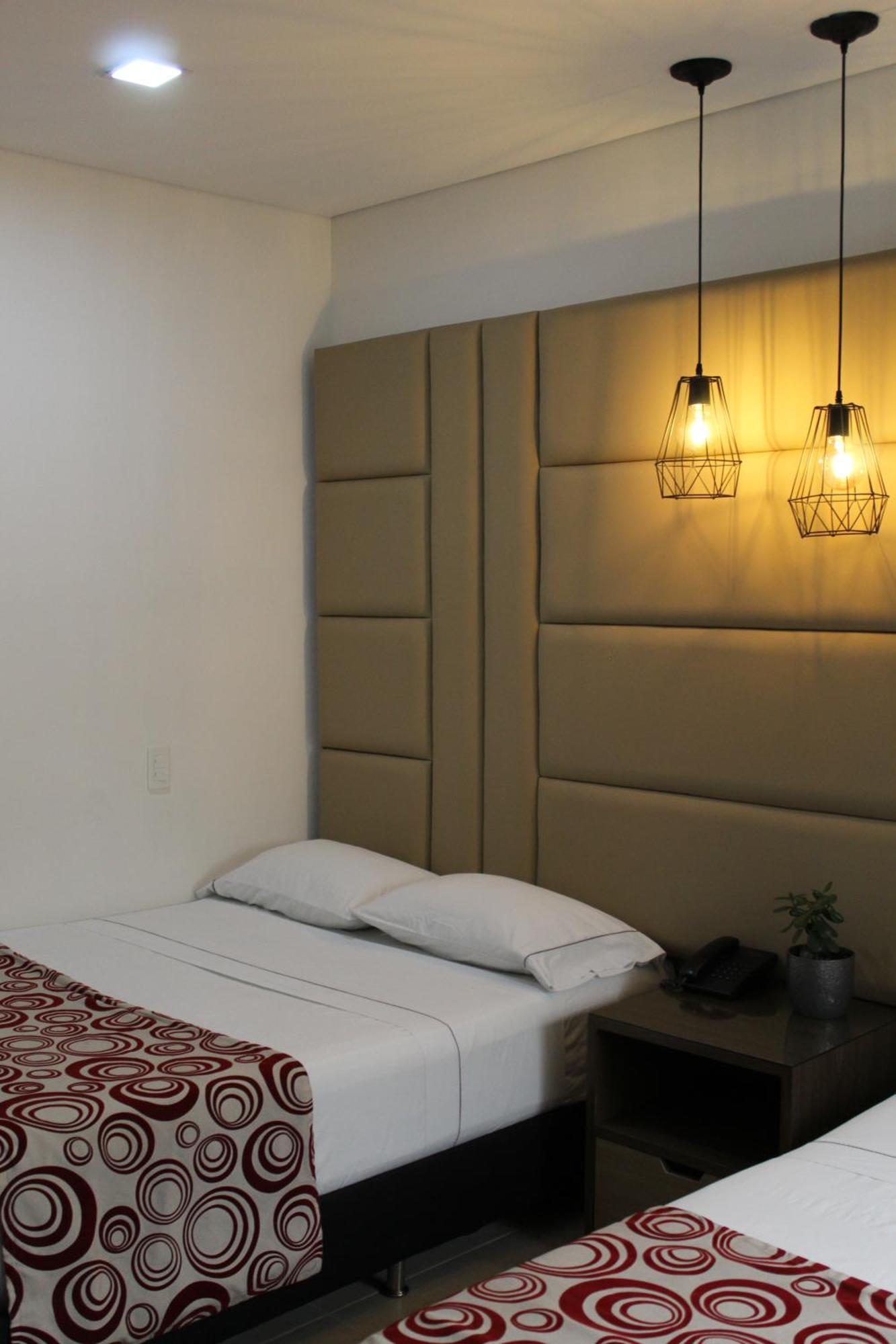 Hotel Merlott Lleras Медельин Экстерьер фото